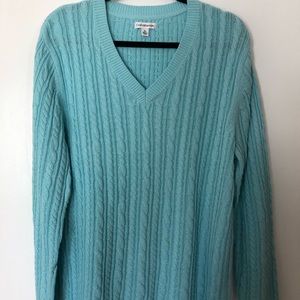 Cable knit long sleeve sweater